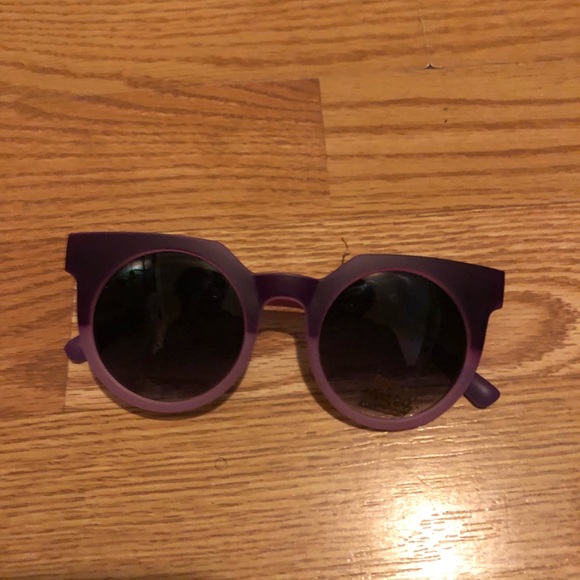 Purple sunglasses - Picture 7 of 7
